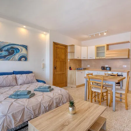 Apartment 5th Floor Seafront