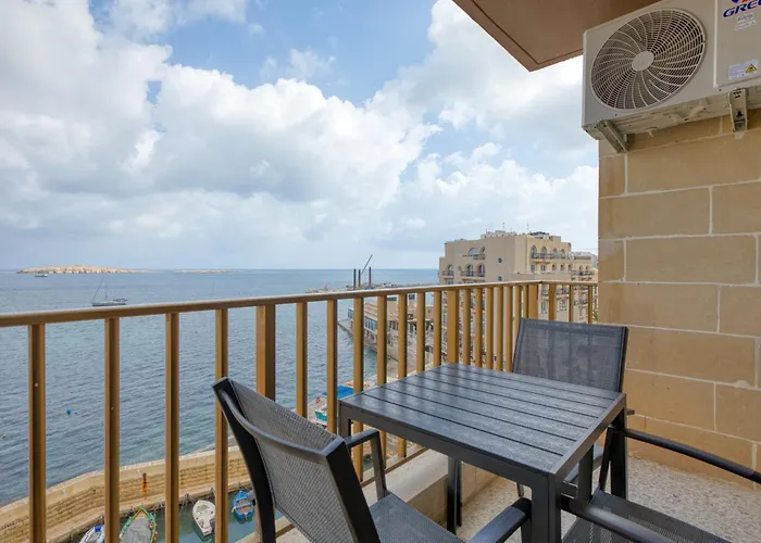 Apartment 5th Floor Seafront *