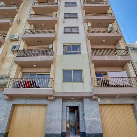 5th Floor Seafront خليج سانت بول